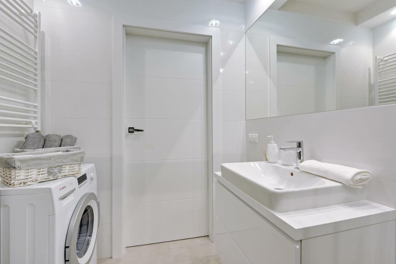 Mistral Apartment